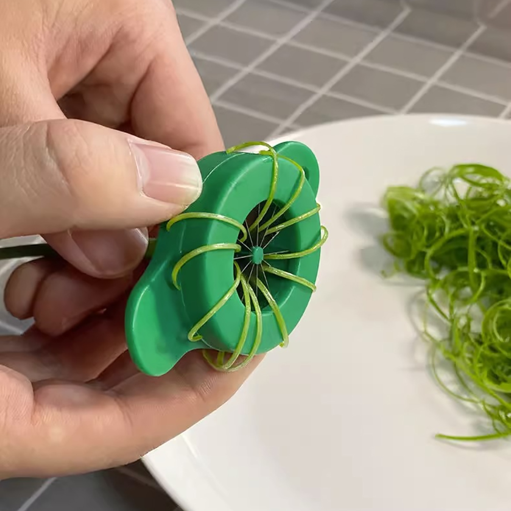 Kitchen Gadgets Vegetable Chopper - Mini Cutter Onion Flower Cutter Shredded